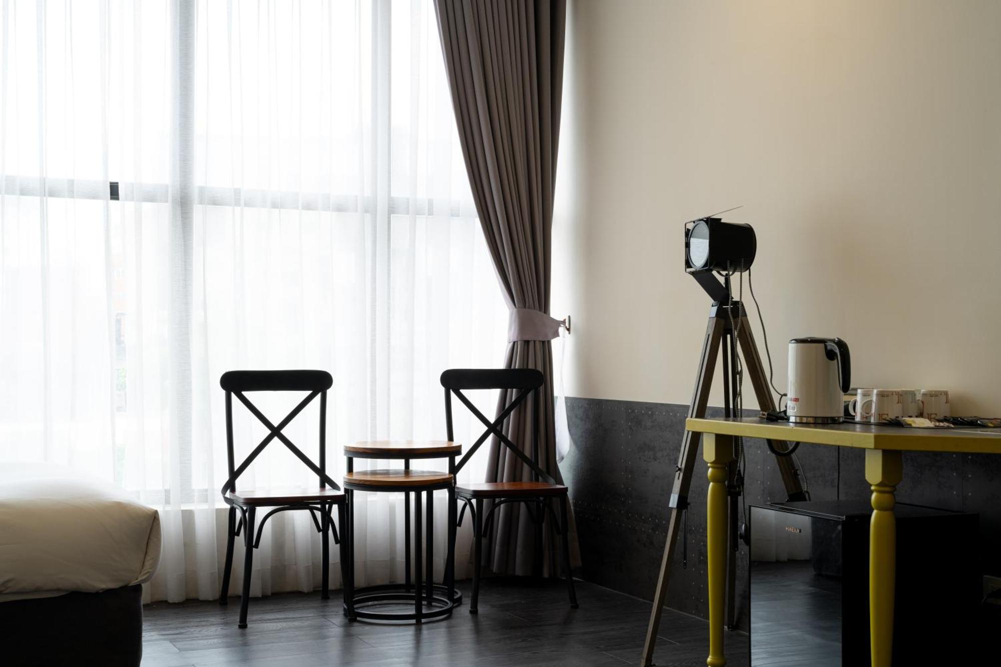 Ningcui Business Hotel Taichung Room photo